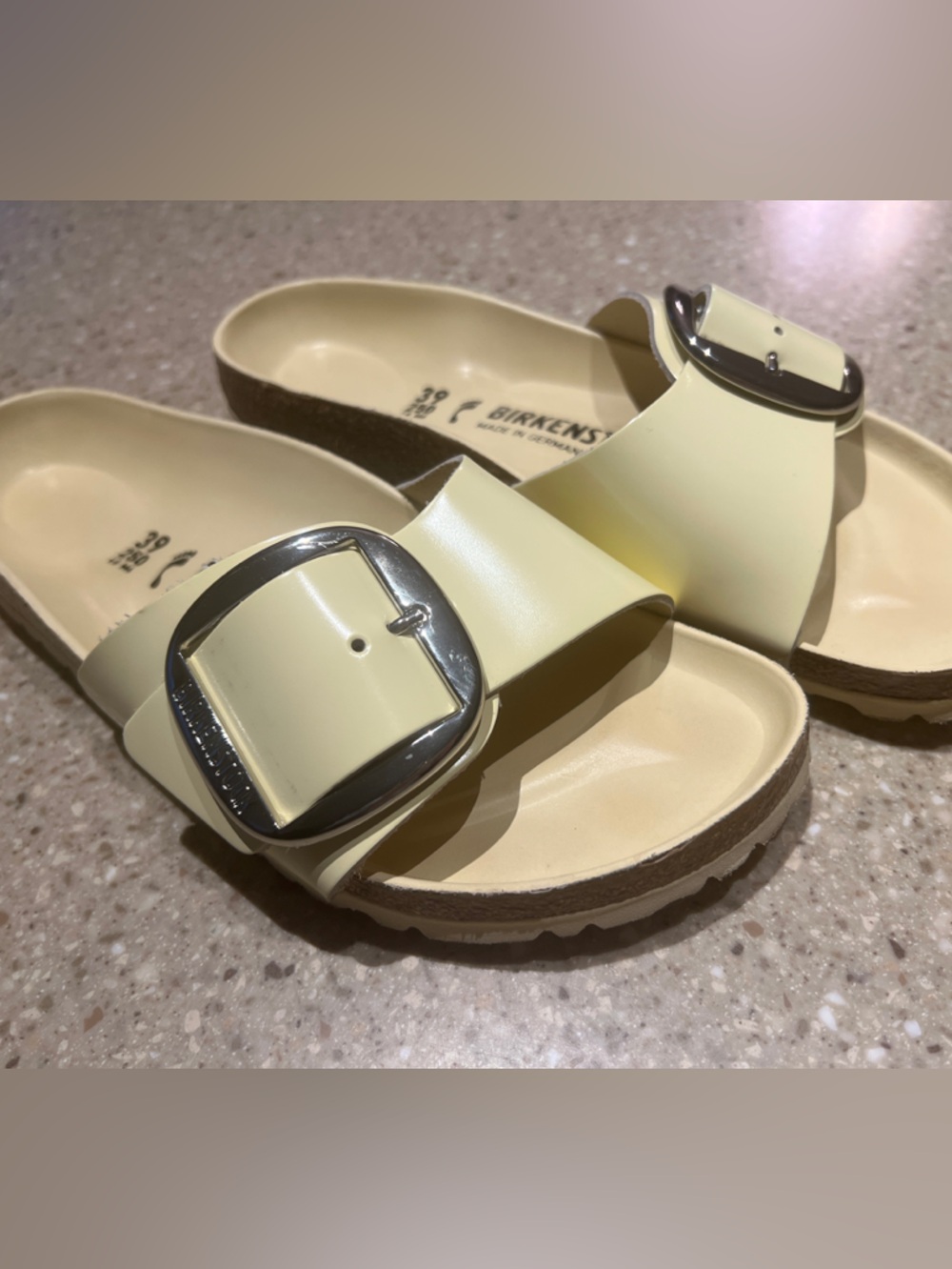 Birkenstock Madrid big buckle size 39 Ecru